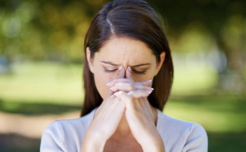 鼻炎怎样查过敏源？鼻炎整个人都容易疲劳