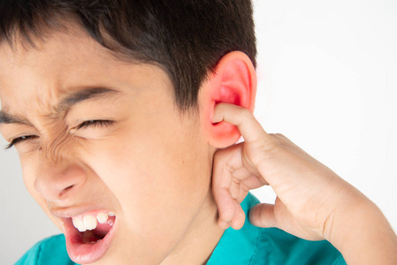耳鸣跟肾虚有关系吗?