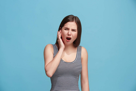 耳鸣声音判断引起耳鸣的病因?