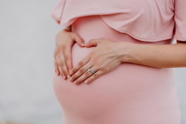 孕几周贴暖宝宝热敷肚子会导致胎儿畸形？