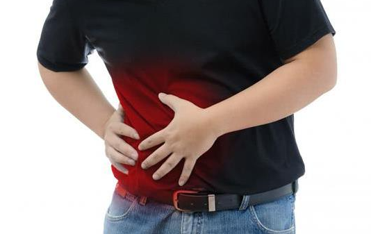阑尾炎是哪个部位疼？主要集中在腹部，尤其是右下腹部