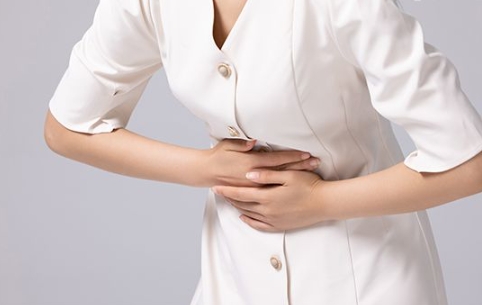 卵巢癌的早期症状，腹部不适/食欲减退/频尿尿急